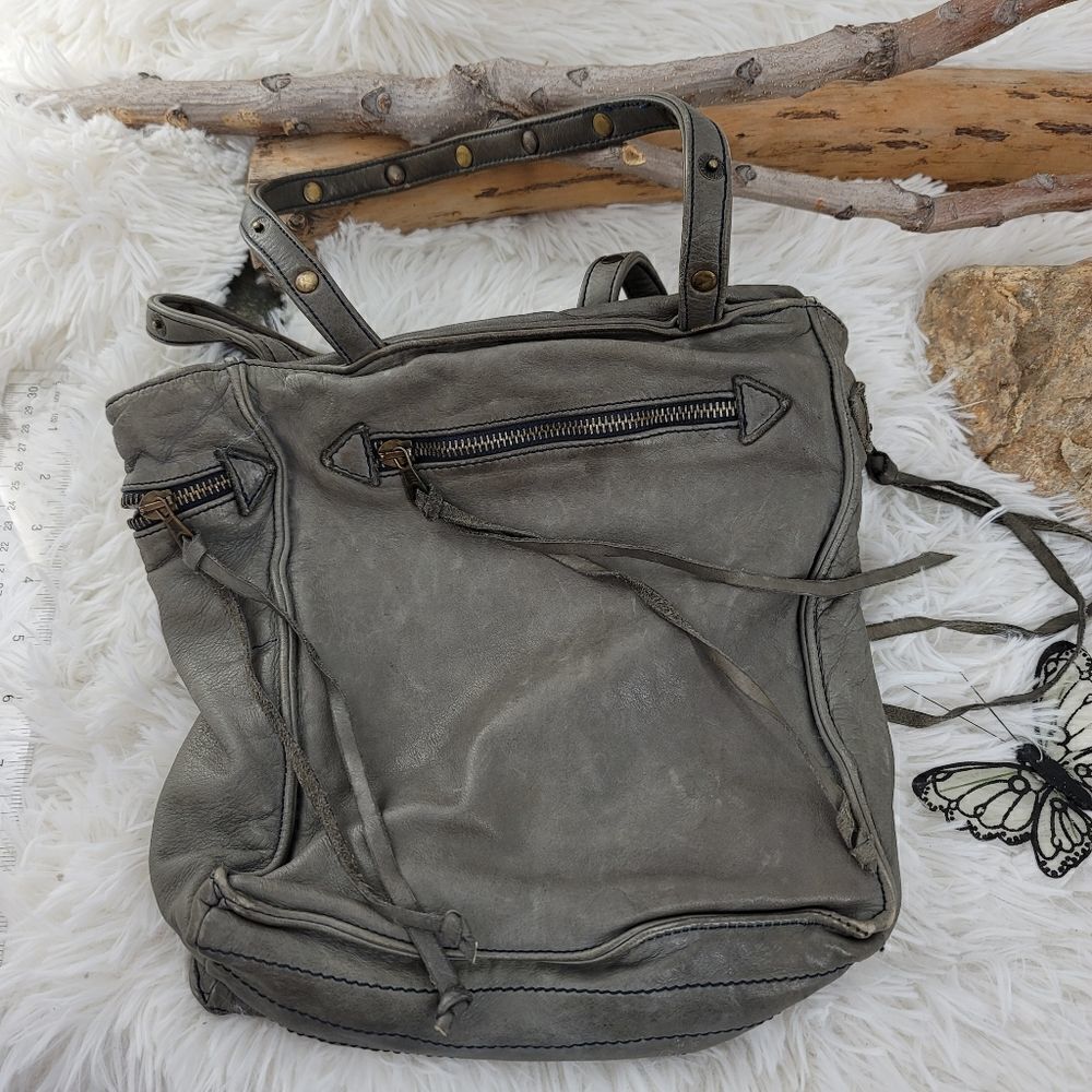 Zadig and Voltaire slouchy leather cargo bag - Picture 7 of 13